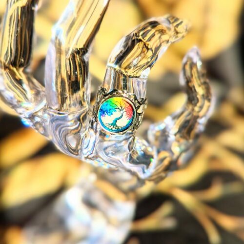 Bague ciselée réglable ajustable bague arbre de vie multicolore arc-en-ciel cabochon cuivre plaqué rhodium bracelet spirituel