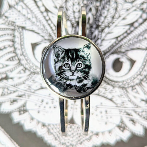 Bracelet chaton argent rodium cabochon fait main bijou artisanal chaton noir et blanc